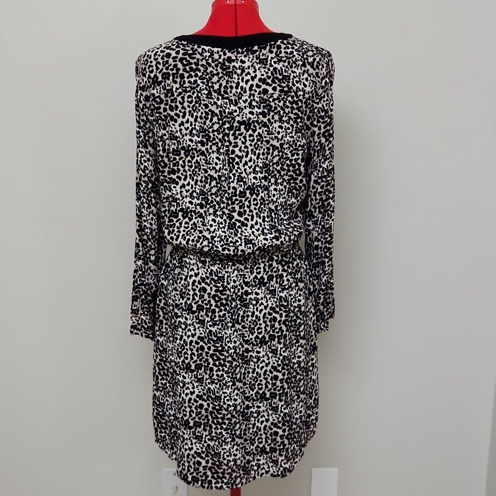 Vince Camuto Animal Print Faux Wrap Dress Women's Size 10 Long Sleeve Tie Waist - Picture 3 of 12
